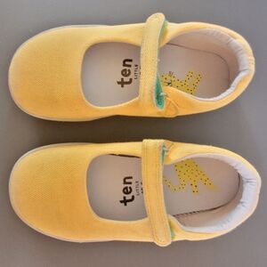 Ten little yellow mary janes 12.5 girls